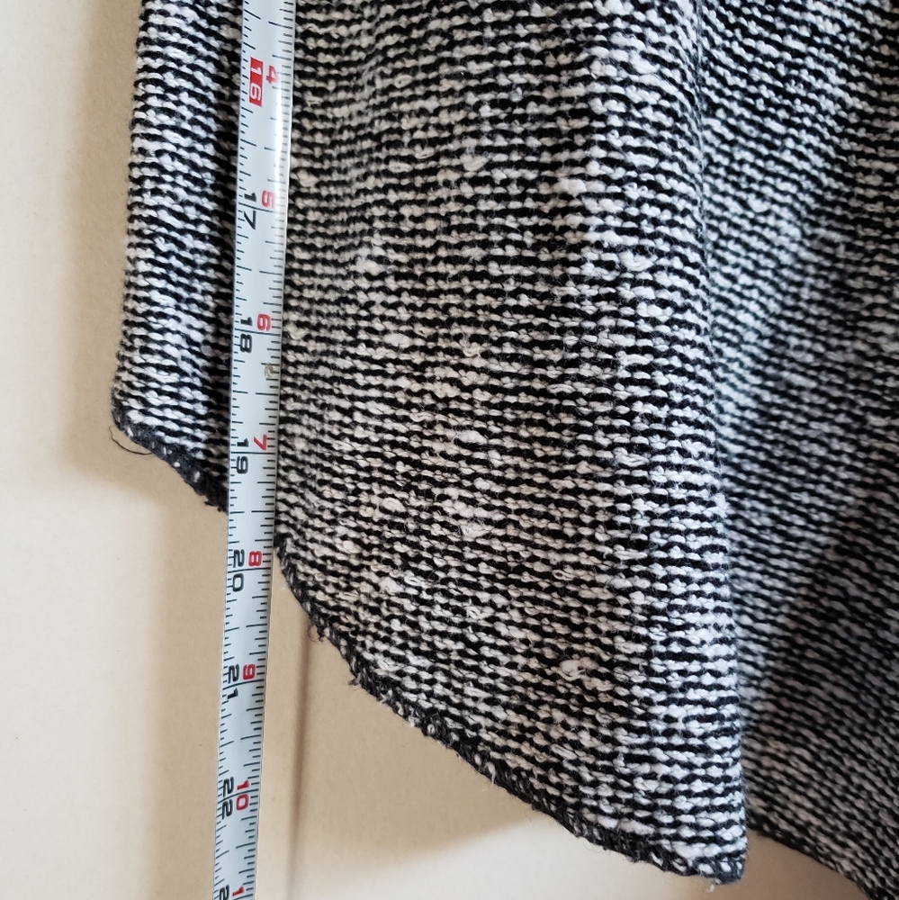vintage black and white vintage knit 1980s cozy cropped Sweater, women's size M - Picture 9 of 15